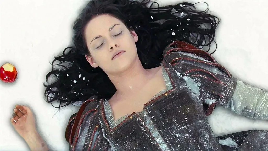 Kristen Stewart Snow White and the Huntsman