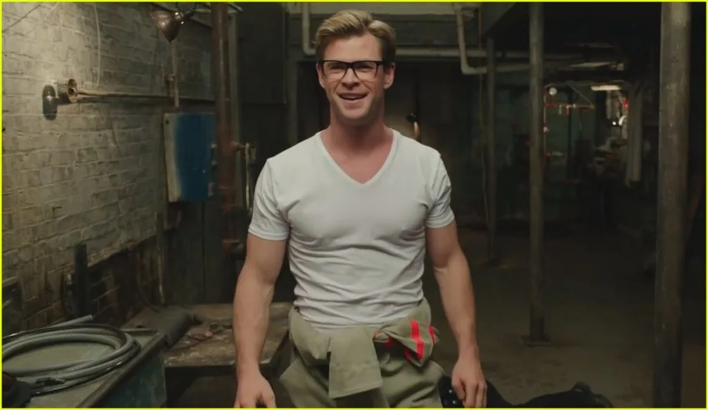 chris-hemsworth-shirtless-headshots-ghostbusters-featurette-01