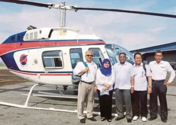 From left: Asmuni Abdullah, Datuk Noriah, Datuk Dr. Sundaran, Datuk Wan Abdullah, and Captain Rex Rudolph, Source: NST