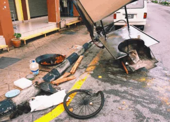 Source: Robyn Eckhardt's Facebook page