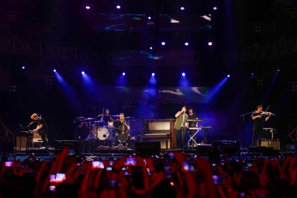 OneRepublic performs at MTV Music Evolution Manila 2016 on 24 Jun Pic 7 (Credit-MTV Asia & Kris Rocha)