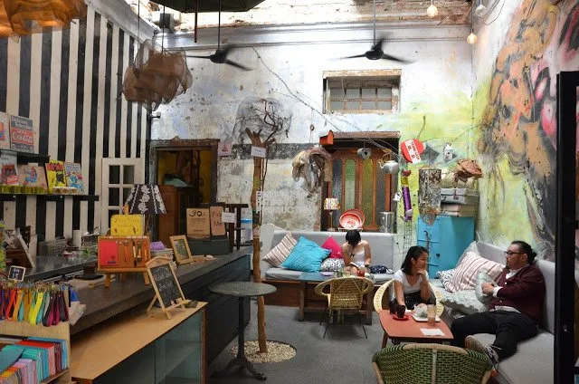 ipoh burps and giggles