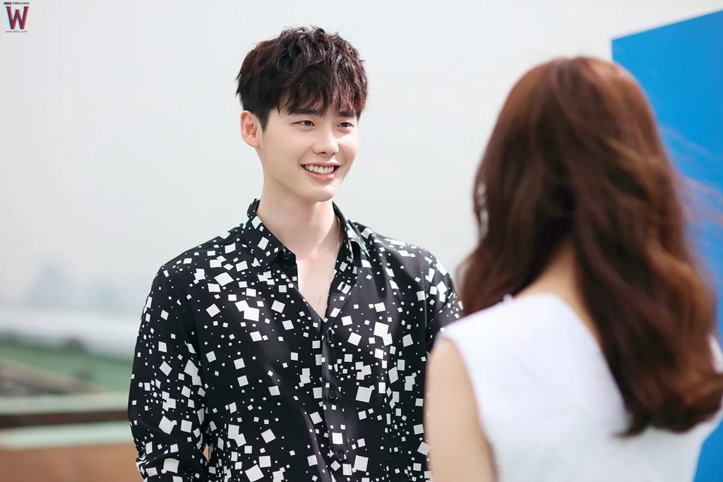 Lee Jong Suk W