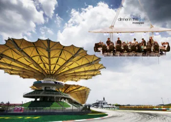 2014 Formula One Malaysian Grand Prix, Sepang, International Circuit, Kuala Lumpur, 27-30 March 2014.A view of the main grandstand, Atmosphere,World Copyright ©Andrew Hone Photographer 2014