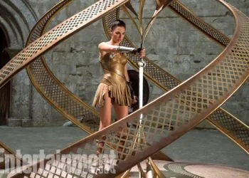 WONDER WOMAN (2017)Gal Gadot as Wonder Woman