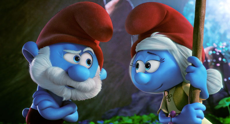 Papa Smurf (Mandy Patinkin) and Smurfwillow (Julia Roberts) in Columbia Pictures and Sony Pictures Animation's SMURFS: THE LOST VILLAGE.