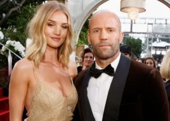 BEVERLY HILLS, CA - JANUARY 10: 73rd ANNUAL GOLDEN GLOBE AWARDS -- Pictured: (l-r) Model Rosie Huntington-Whiteley and actor Jason Statham arrive to the 73rd Annual Golden Globe Awards held at the Beverly Hilton Hotel on January 10, 2016. (Photo by Trae Patton/NBC/NBCU Photo Bank via Getty Images)
