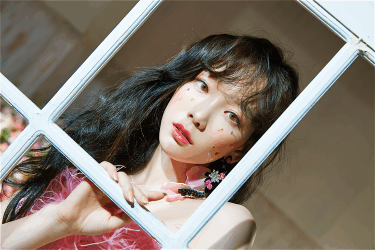 Source: Taeyeon's Website