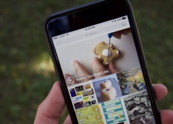 Location Hashtag Stories