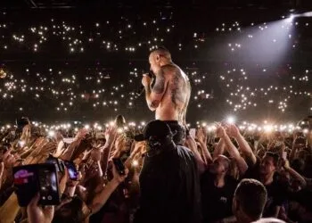 Source: facebook.com/linkinpark