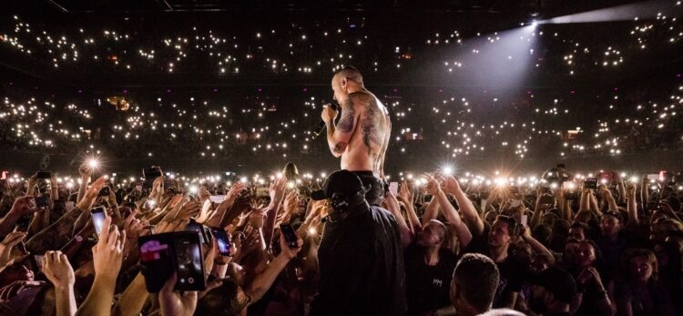 Source: facebook.com/linkinpark