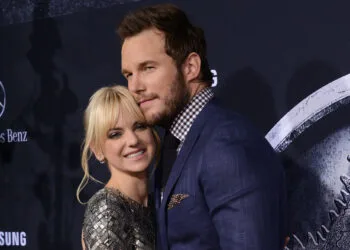 51769213 Celebrities at the Los Angeles premiere of 'Jurassic World' at the Dolby Theater in Hollywood, California on June 9, 2015. Celebrities at the Los Angeles premiere of 'Jurassic World' at the Dolby Theater in Hollywood, California on June 9, 2015.Pictured: Chris Pratt, Anna Faris FameFlynet, Inc - Beverly Hills, CA, USA - +1 (310) 505-9876 RESTRICTIONS APPLY: NO FRANCE