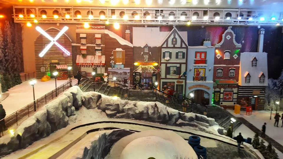 Indoor Attractions SkyAvenue