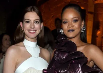 Anne Hathaway Rihanna