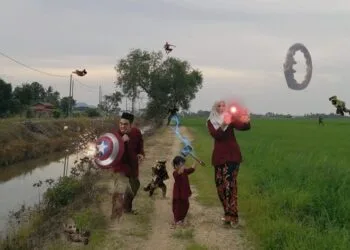 Movie-Themed Raya Photos