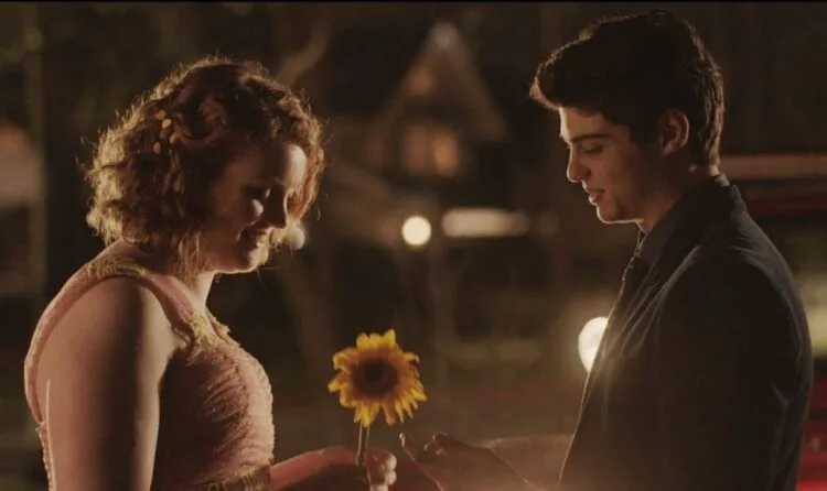 Sierra Burgess Is A Loser