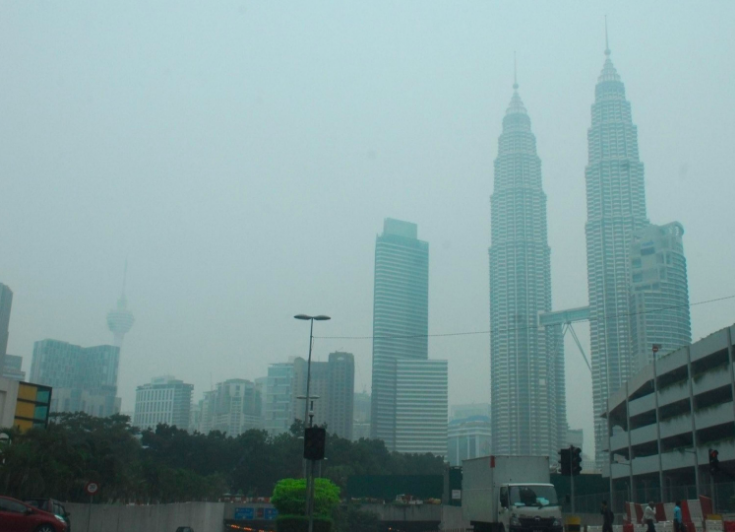 Malaysia: Schools To Close If Air Pollution Index Hits 200