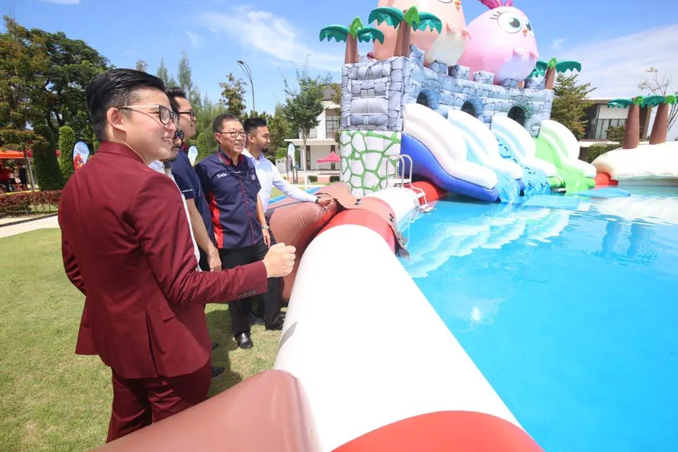 Angry Birds Splash Waterworld