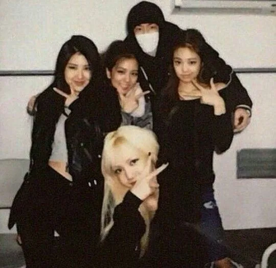 "BLACKPINK: Light Up The Sky"