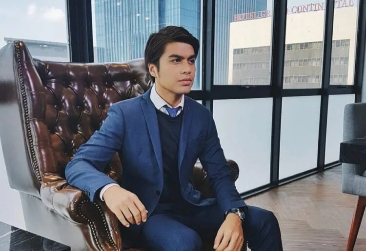 SOURCE: INSTAGRAM @BENAMIRR