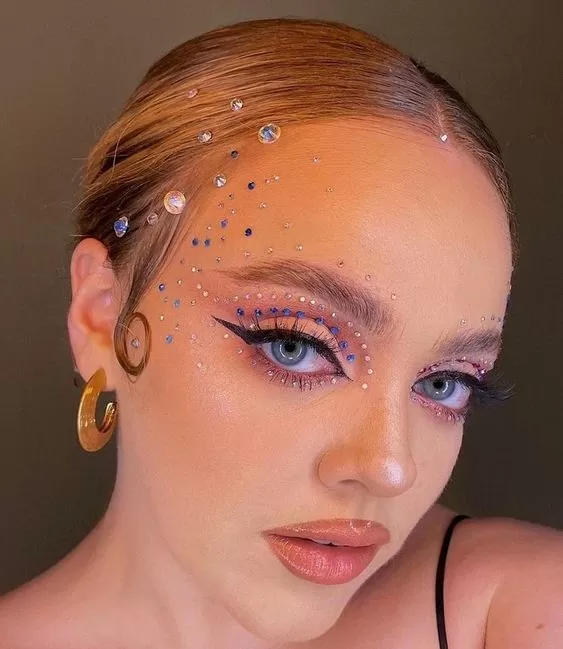 This Rhinestone Makeup Is Perfect For *Any* Party -  Fashion Blog