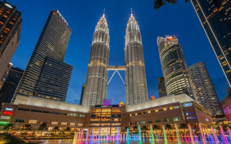 SOURCES: INSTAGRAM & SURIA KLCC