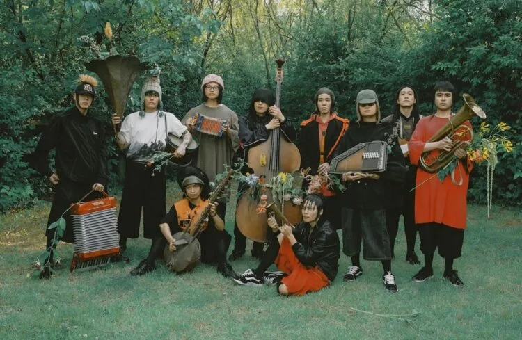 Source: IG/hyukohofficial