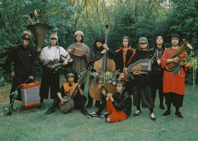 Source: IG/hyukohofficial