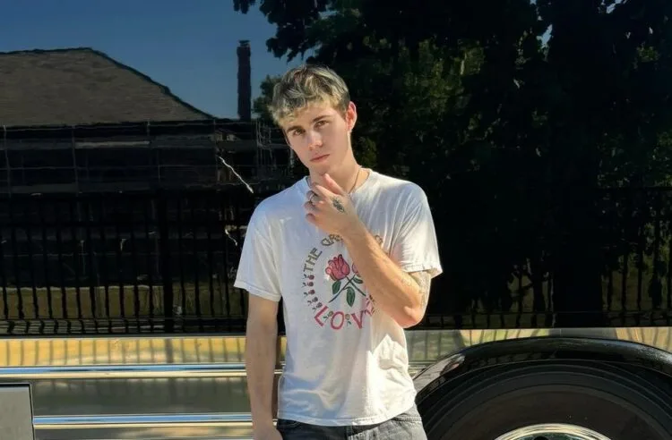 Source: Facebook/thekidlaroi