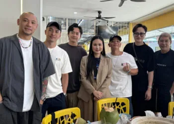 SOURCE: XIAOHONGSHU (佩 .)