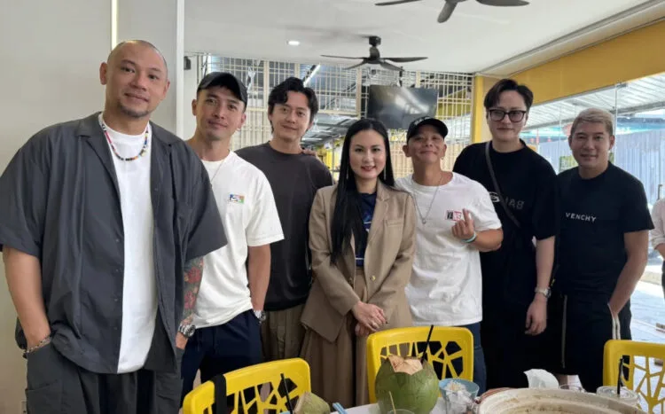 SOURCE: XIAOHONGSHU (佩 .)