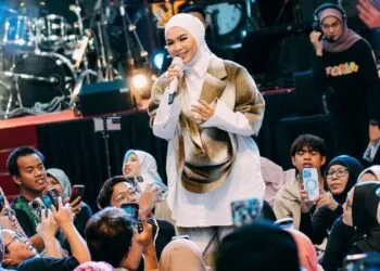 Source: Instagram (@ainaabdul)