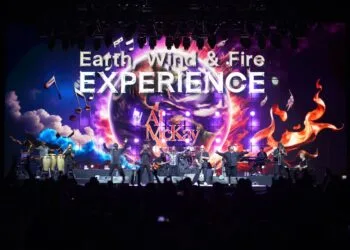 Earth, Wind & Fire Experience Concert 4