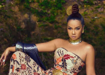 SOURCE: INSTAGRAM (@mimiflyyy)