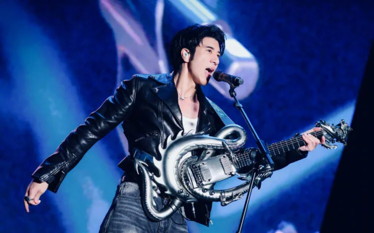 SOURCE: WEIBO (王力宏)