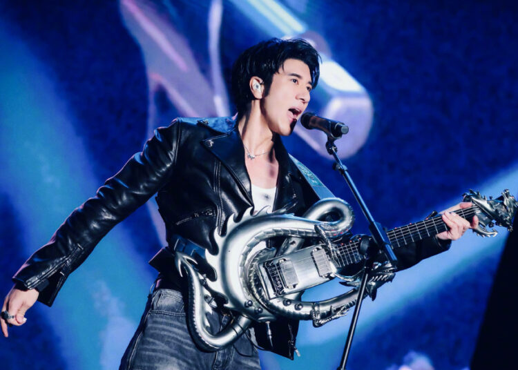 SOURCE: WEIBO (王力宏)