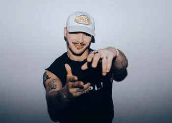 Source: Facebook/nicomorenomusic