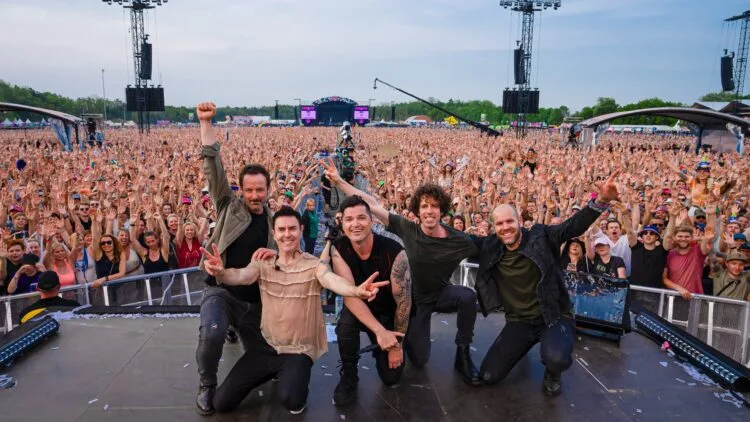 Source: Twitter (@/thescript)