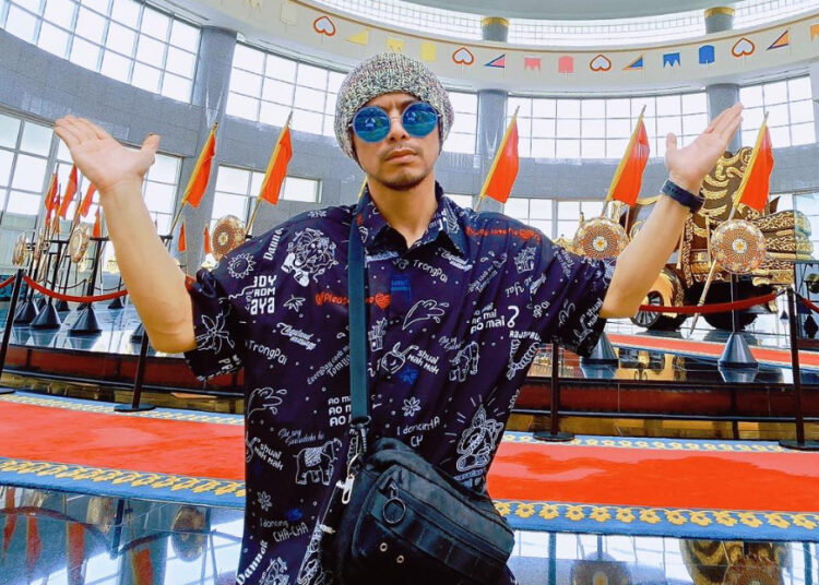 SOURCE: FACEBOOK (Namewee 黃明志)