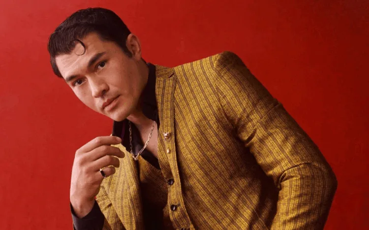 SOURCE: INSTAGRAM (@henrygolding)