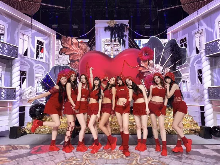 Source: Twitter (@/JYPETWICE)