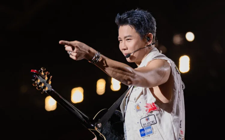 SOURCE: FACEBOOK (陶喆 David Tao)