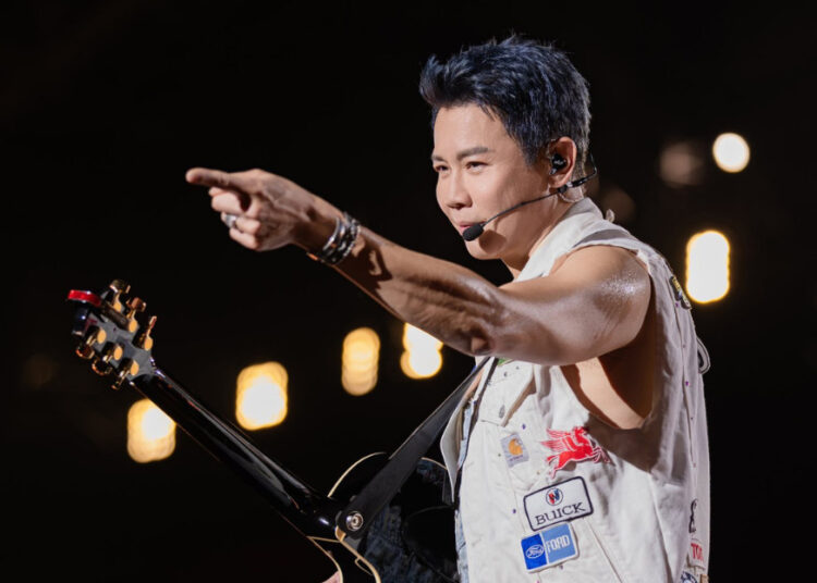 SOURCE: FACEBOOK (陶喆 David Tao)