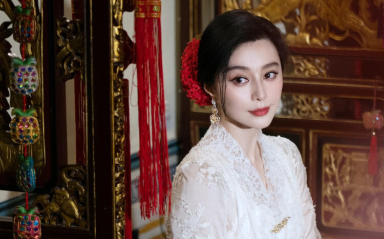 SOURCE: FACEBOOK (Fan Bingbing 范冰冰)