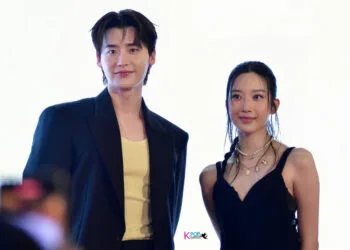 SOURCE: TWITTER (@MyKpopHuntress)