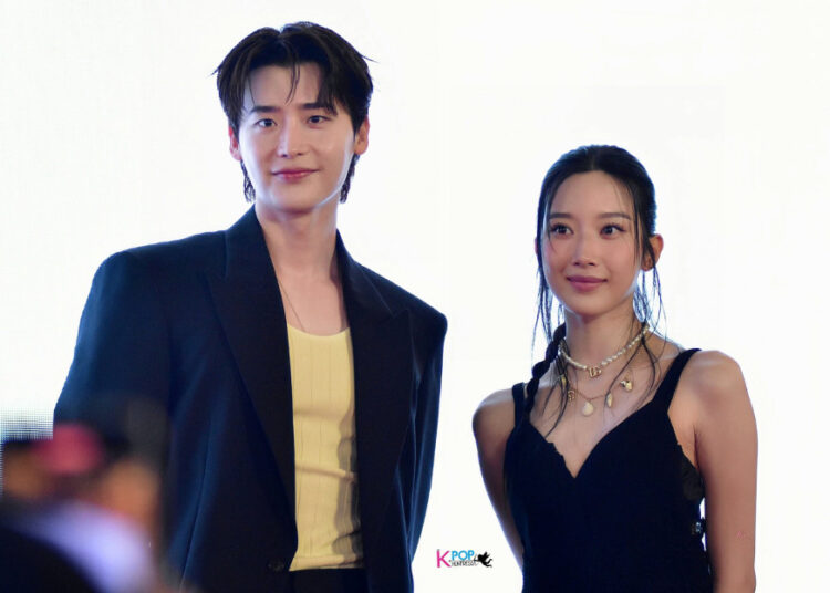 SOURCE: TWITTER (@MyKpopHuntress)