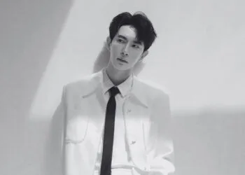 SOURCE: WEIBO (于朦胧)