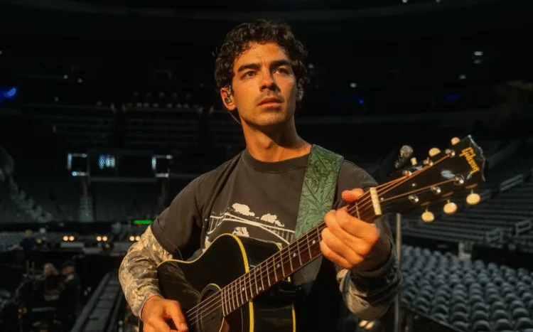 SOURCE: INSTAGRAM (@joejonas)