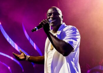 Source: Facebook/AKON