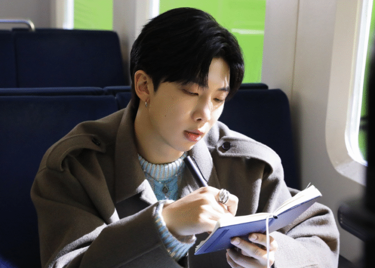 SOURCE: FACEBOOK (BTS (방탄소년단))